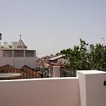 Hostal El Gallo *